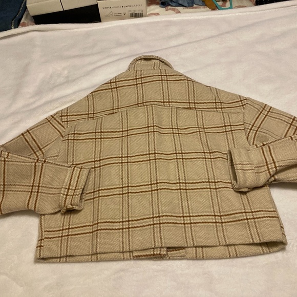 Timing/cropped plaid jacket - Picture 2 of 4
